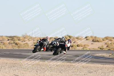 media/Nov-01-2025-CVMA (Sat) [[fc0f7531b8]]/Race 11-Amateur Supersport Open/